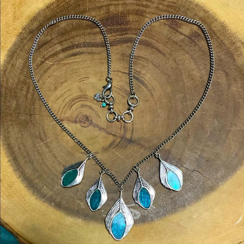 Lucky Brand Jeans Jewelry Silver Tone Necklace Teal Blue Resin Peacock Feathers